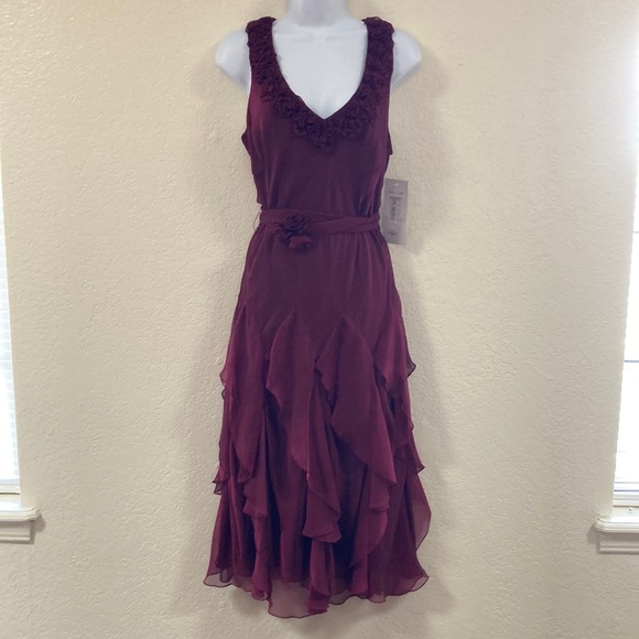 Signature by Robbie Bee Dresses & Skirts - NWT Signature by Robbie Bee magenta dress size 12